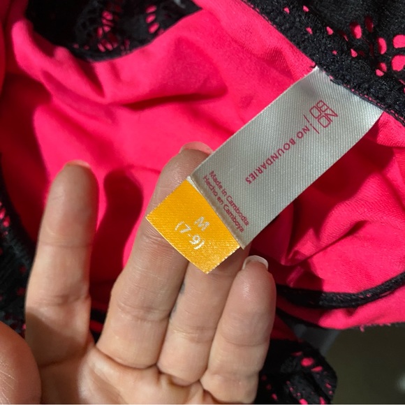 Bundle of 4 bathing suits - Picture 5 of 9